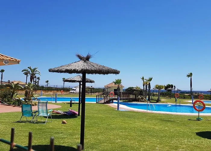 Aticos Primera Linea En Zahara De Los Atunes